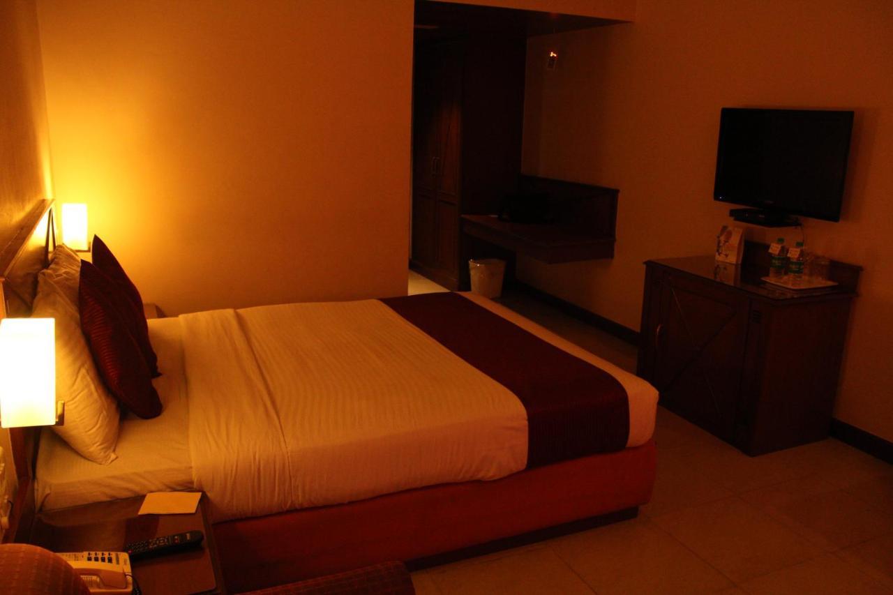 President Hotel Mysore Eksteriør billede