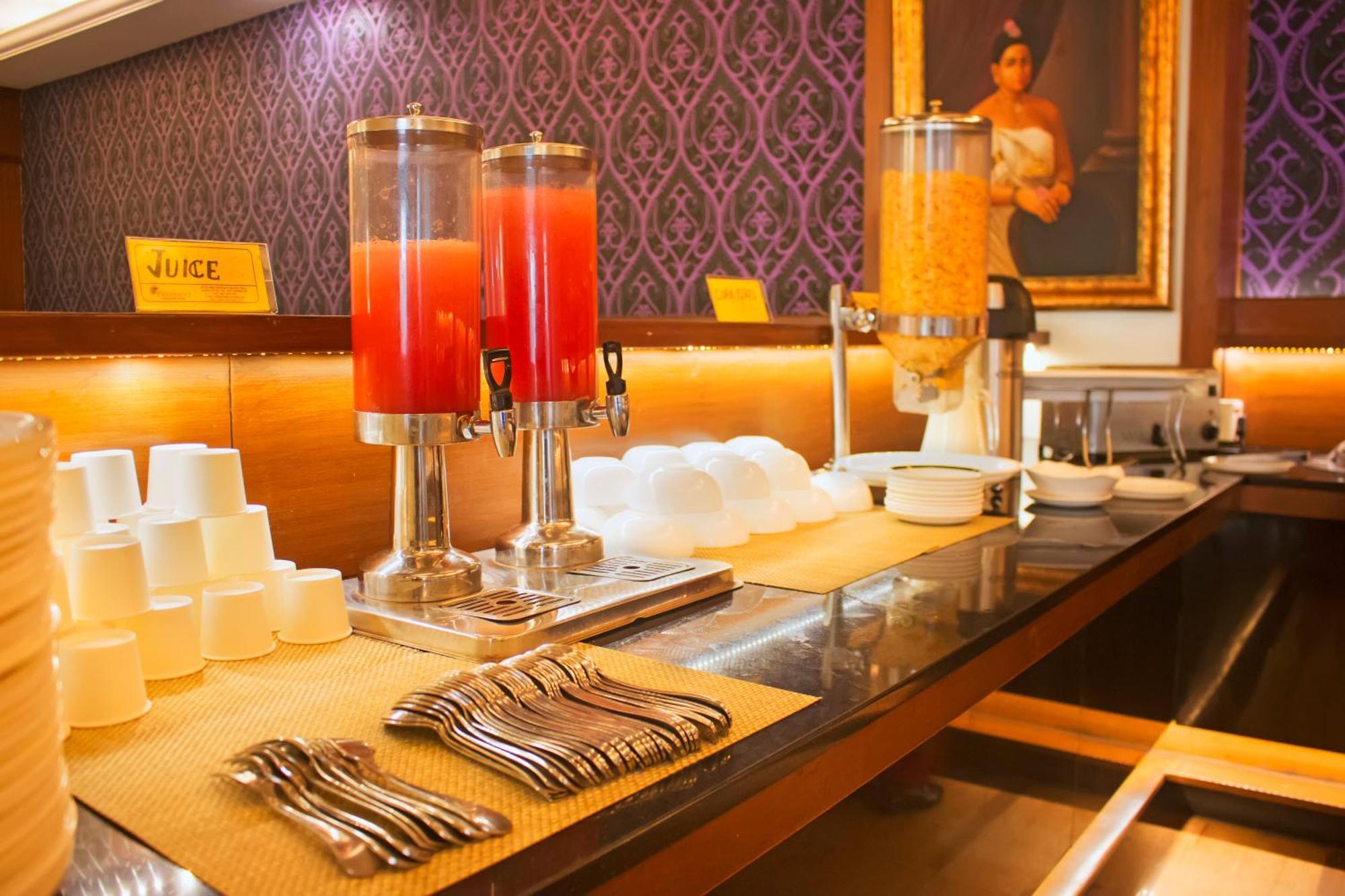 President Hotel Mysore Eksteriør billede
